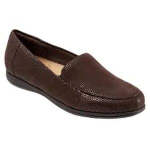 Trotters Deanna Flat loafers Dark Brown Size 6.5 N